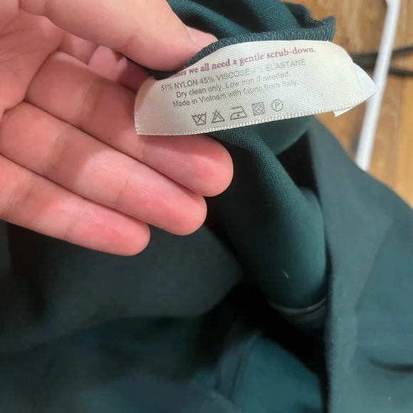 M.M LaFleur The Katie Dress—Textured Ponte in Emerald Green Size 2 - Picture 9 of 9